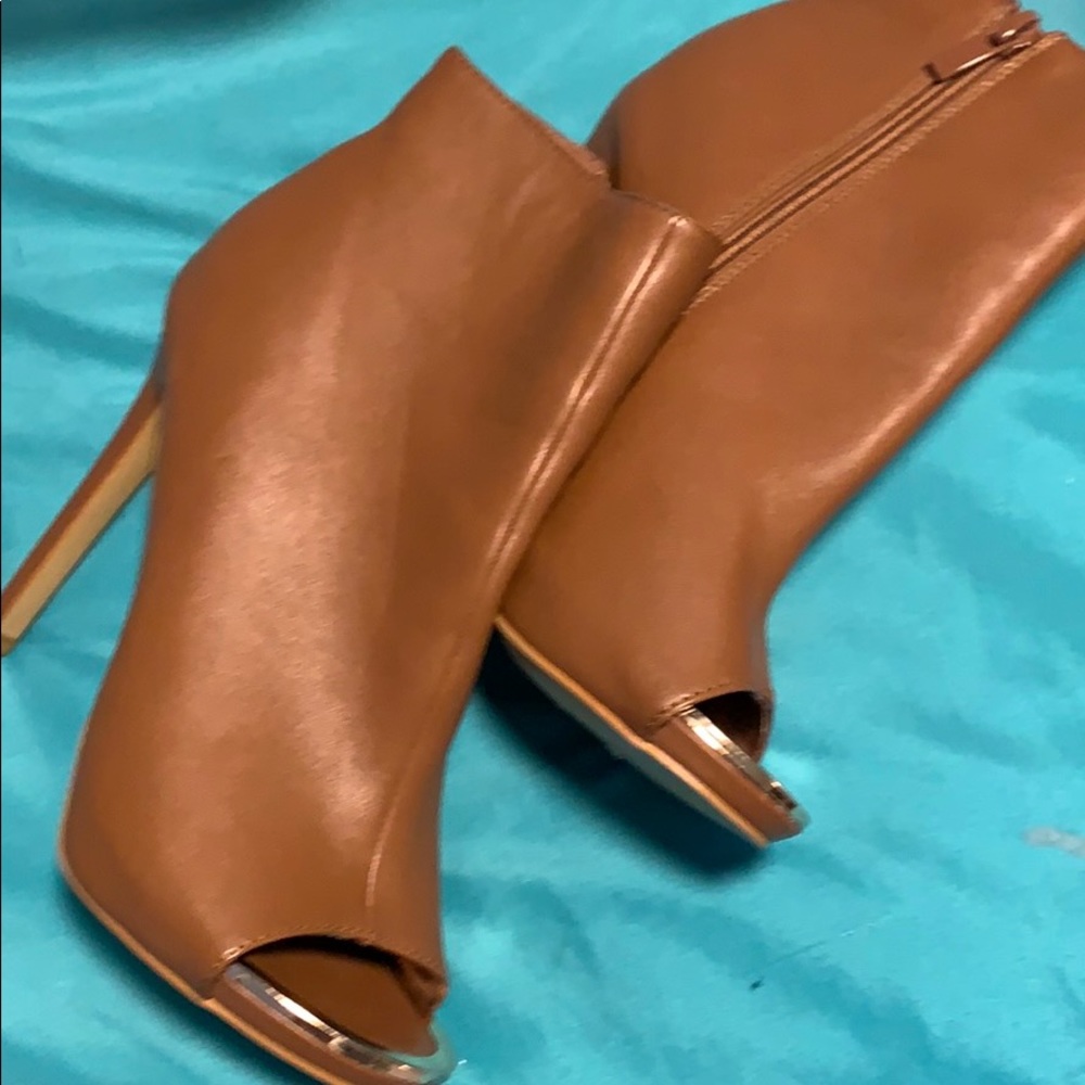 Heel boots/SOLD